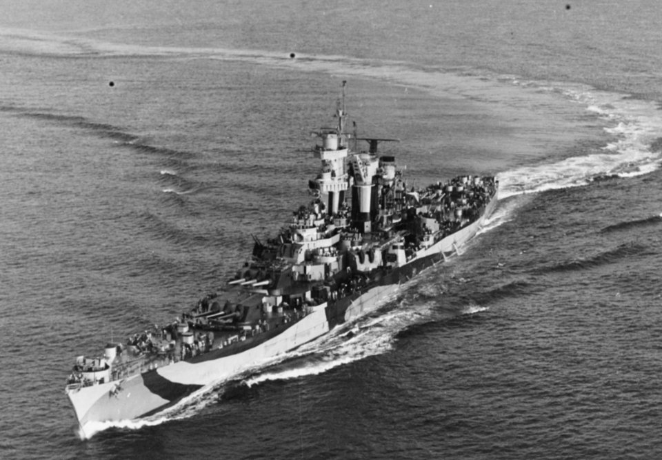 USS Guam (CB-2) coming out of a turn, circa 1944 (NH 97131)