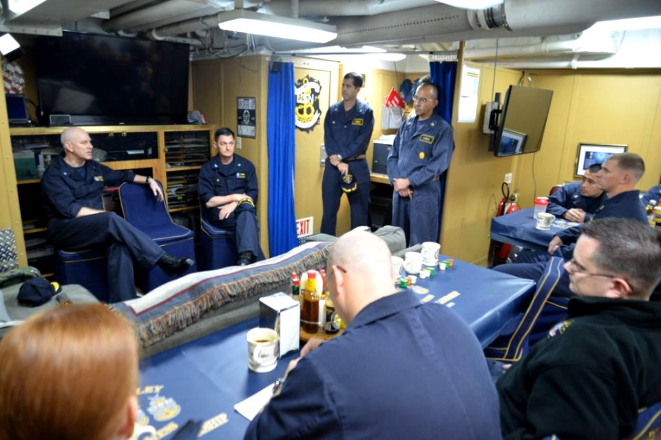 USS Gridley (DDG 101) 150213-N-NT795-911 (16380892409)