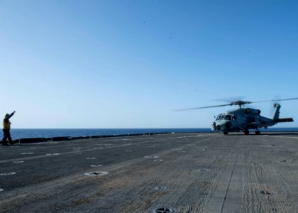 USS Gunston Hall (LSD 44) 140530-N-XJ695-332 (14149945739)
