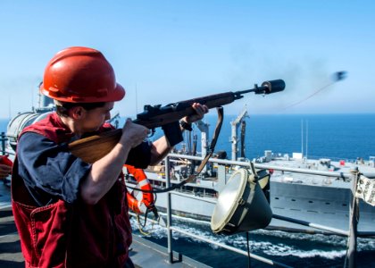 USS Gunston Hall (LSD 44) 140621-N-XJ695-018 (14301942247)