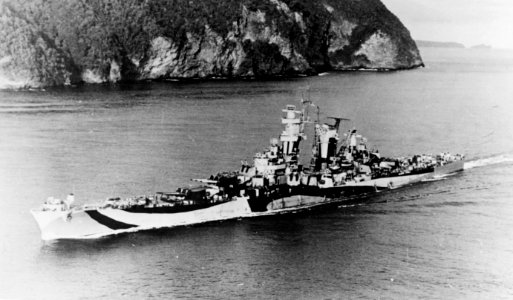 USS Guam (CB-2) underway off Trinidad on 13 November 1944 (NH 67519)