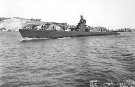 USS Gurnard (SS-254) 1944 photo