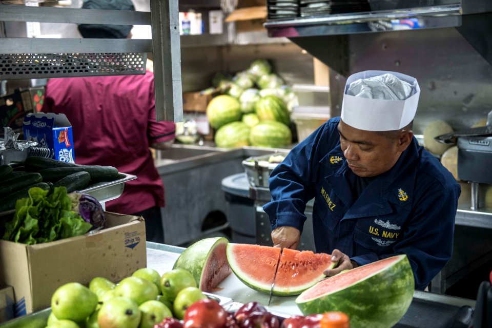 USS Halsey galley activity 140924-N-IC565-078