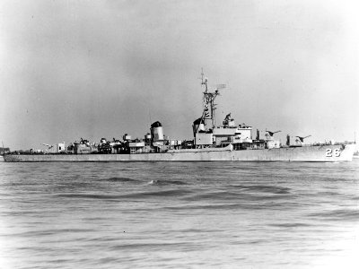 USS Harry F. Bauer (DM-26) underway in Hampton Roads on 11 August 1952 (NH 91909)