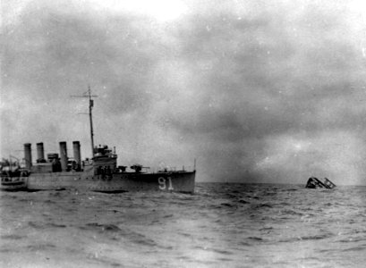 USS Harding (DD-91) with sinking NC-1 1919