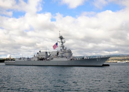 USS Halsey arrives at Pearl Harbor. (8489345172)