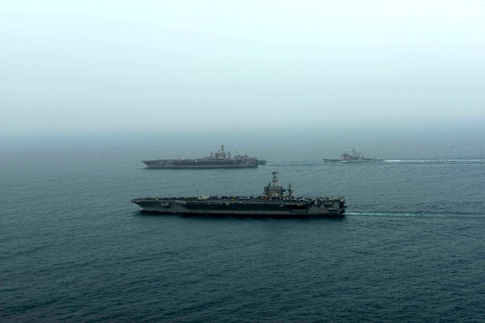 USS HARRY S. TRUMAN (CVN 75) 130826-N-MV682-210 (9800000303)