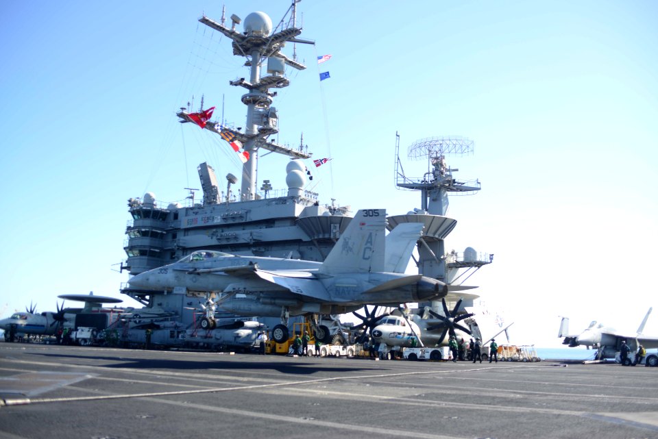 USS HARRY S. TRUMAN (CVN 69) 131111-N-GR168-002 (10814306974)