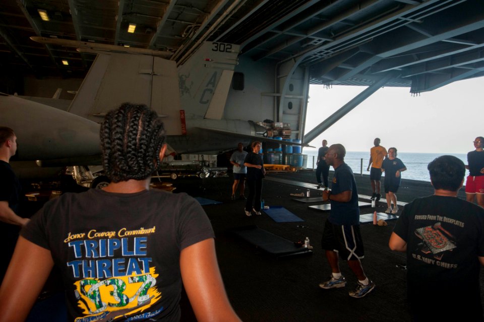 USS HARRY S. TRUMAN (CVN 69) 131105-N-XZ339-022 (10814191276)
