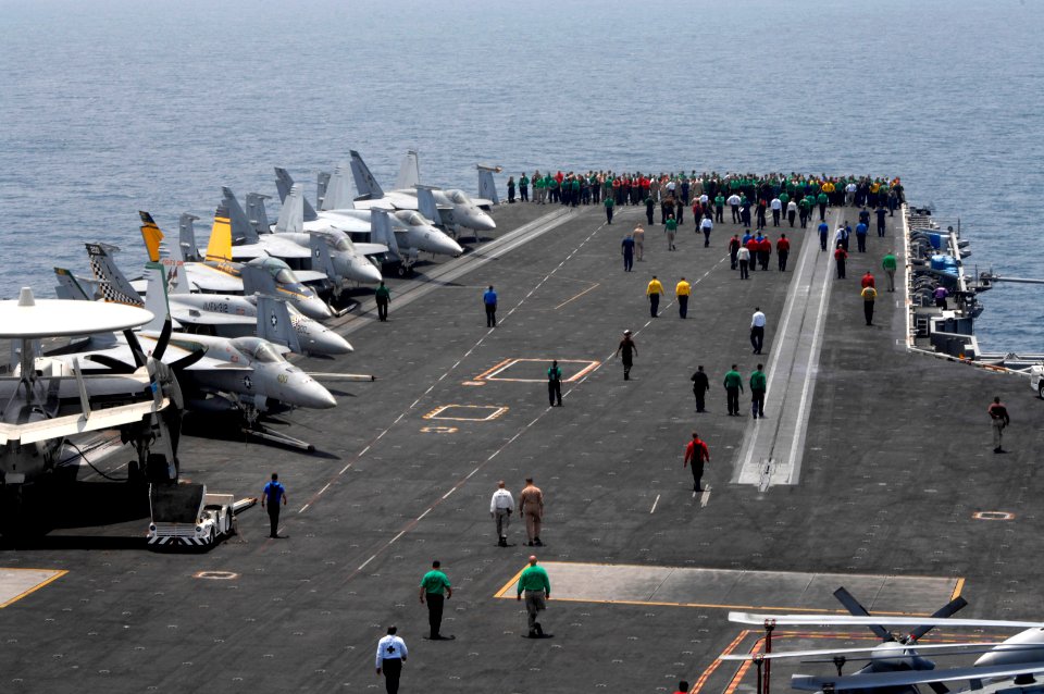 USS HARRY S. TRUMAN (CVN 75) 130821-N-CE241-123 (9569830834)