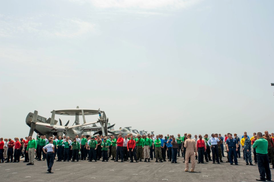 USS HARRY S. TRUMAN (CVN 75) 130821-N-DV340-040 (9567036341)