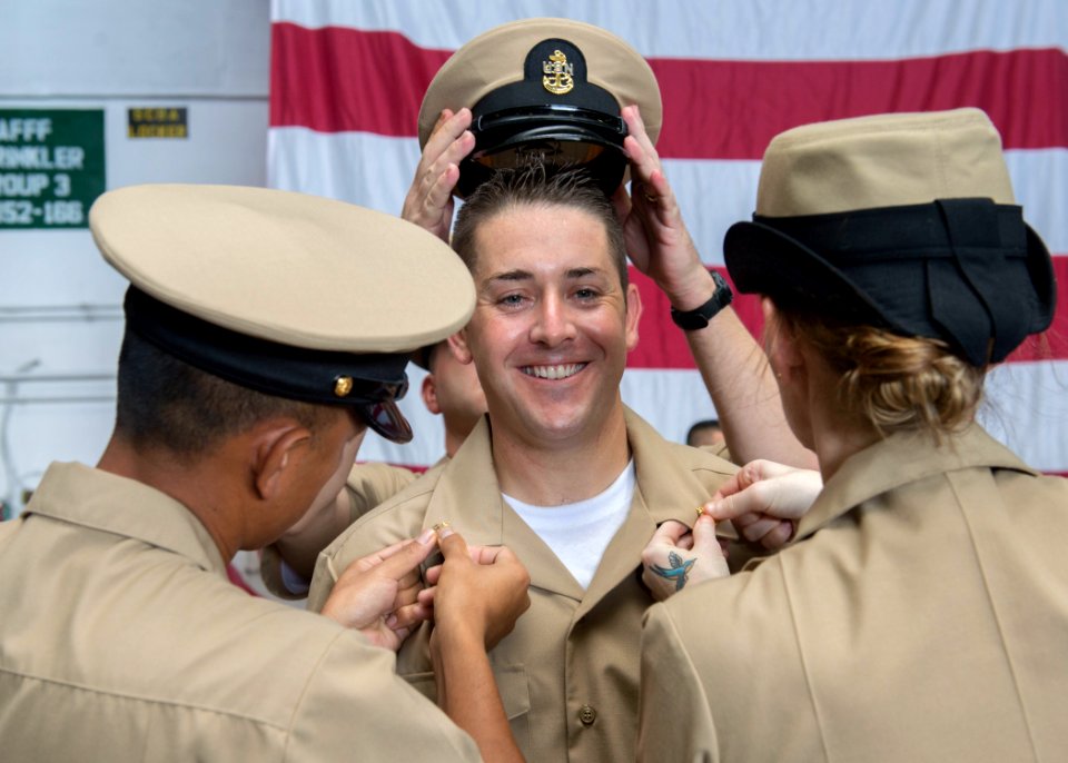 USS HARRY S. TRUMAN (CVN 75) 130915-N-CE241-044 (9768635701)