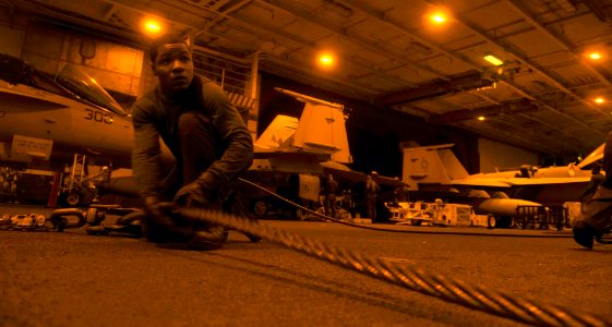 USS HARRY S. TRUMAN (CVN 75) 130831-N-MV682-116 (9649878237)