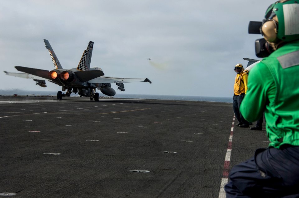 USS HARRY S. TRUMAN (CVN 75) 130827-N-DV340-073 (9621067232)