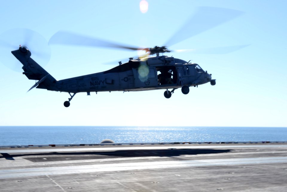 USS HARRY S. TRUMAN (CVN 69) 131111-N-MV682-023 (10814305184)