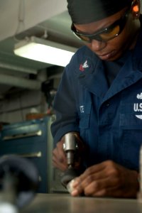 USS HARRY S. TRUMAN (CVN 75) 130926-N-GR168-006 (9964234204)