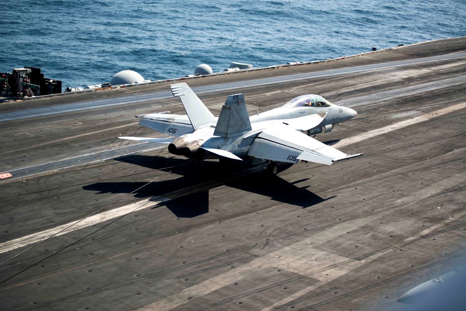 USS HARRY S. TRUMAN (CVN 75) 131005-N-GR168-050 (10113231016)