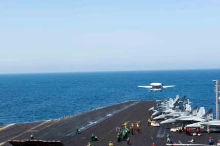 USS HARRY S. TRUMAN (CVN 75) 131019-N-CC806-140 (10397795103)