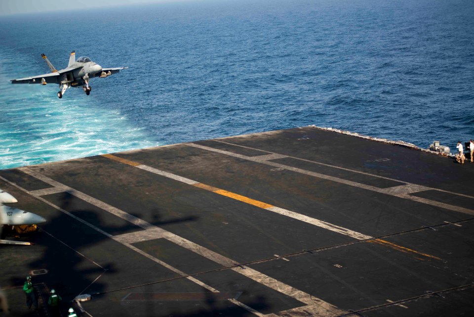 USS HARRY S. TRUMAN (CVN 75) 131005-N-CC806-046 (10113235446)