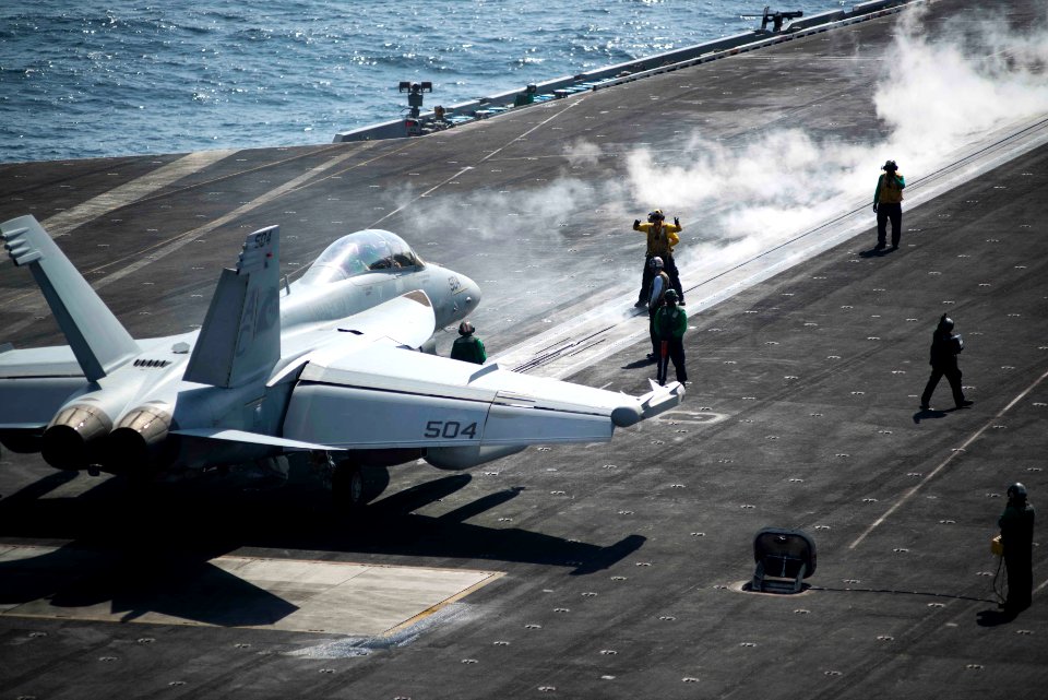 USS HARRY S. TRUMAN (CVN 75) 131005-N-GR168-022 (10113193085)