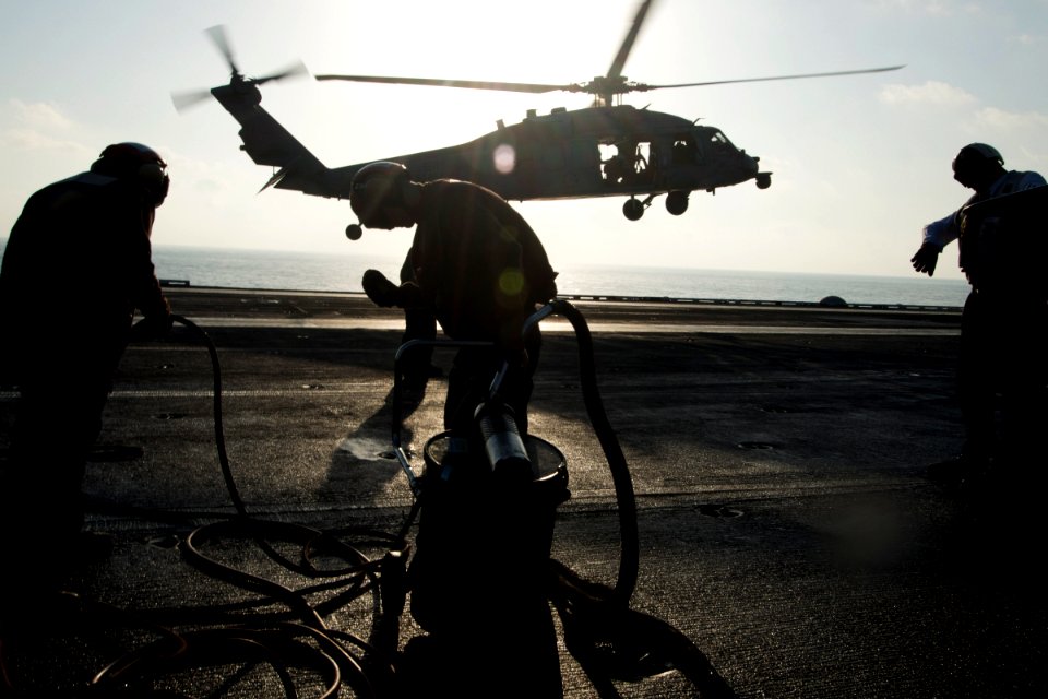 USS HARRY S. TRUMAN (CVN 75) 131023-N-MV682-031 (10452838445)