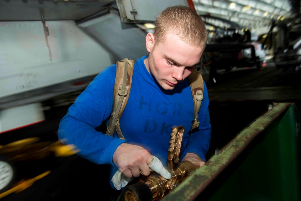 USS HARRY S. TRUMAN (CVN 75) 131014-N-CC806-060 (10286173485)