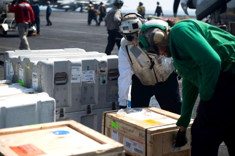USS HARRY S. TRUMAN (CVN 75) 131016-N-CC806-031 (10323495773)