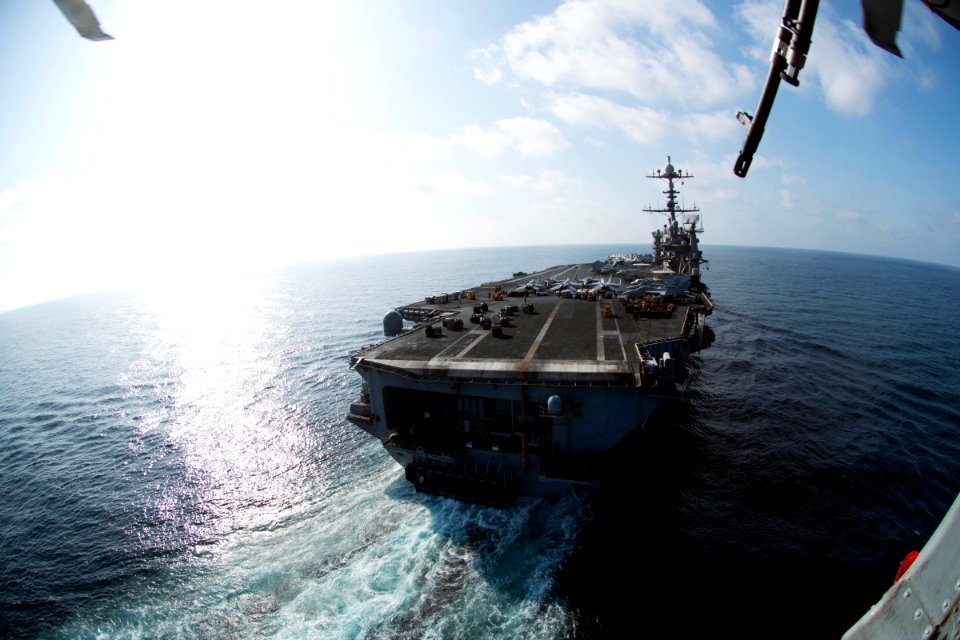 USS HARRY S. TRUMAN (CVN 75) 131023-N-MV682-525 (10452814296)