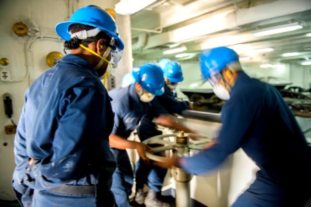 USS HARRY S. TRUMAN (CVN 75) 131103-N-CE241-125 (10665436655)