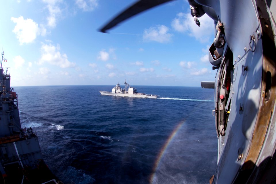 USS HARRY S. TRUMAN (CVN 75) 131023-N-MV682-734 (10452793124)