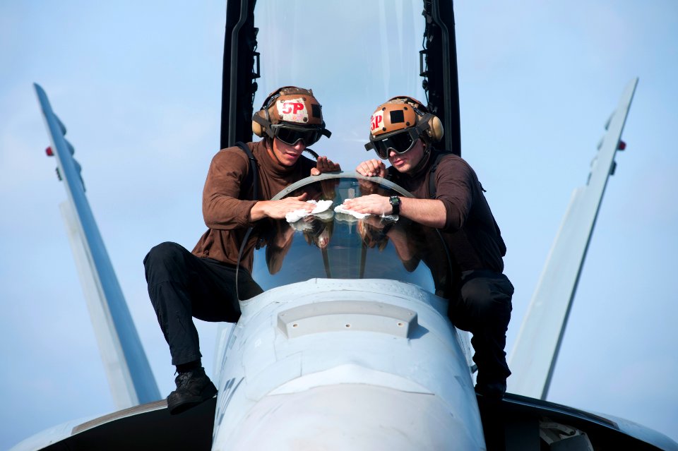 USS HARRY S. TRUMAN (CVN 75) 131023-N-ZG705-327 (10452801106)