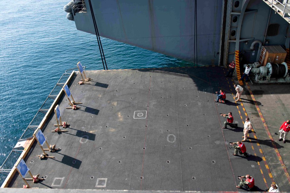 USS HARRY S. TRUMAN (CVN 75) 131103-N-CC806-080 (10685799943)