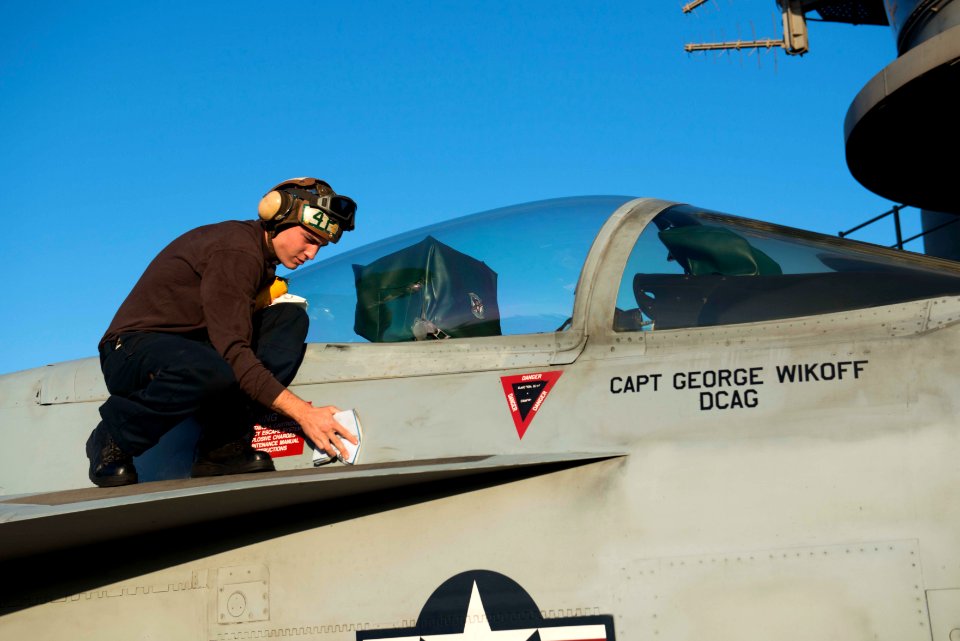 USS HARRY S. TRUMAN (CVN 75) 131110-N-CC806-010 (10793377236)