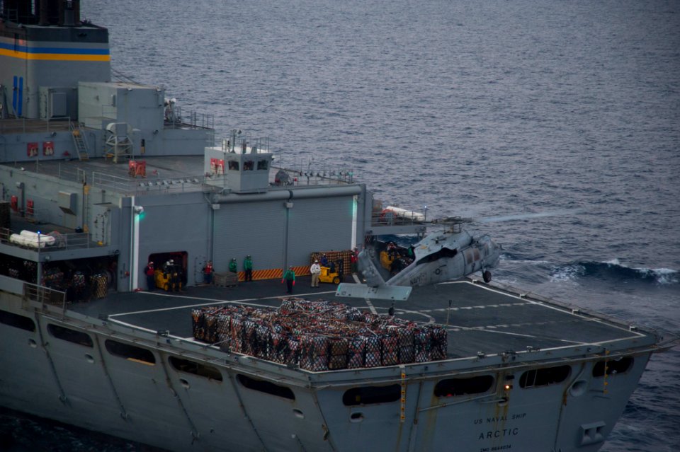USS HARRY S. TRUMAN (CVN 75) 131106-N-GH675-054 (10720416293)