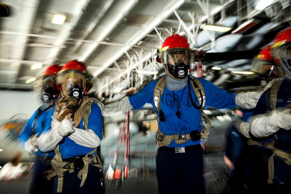 USS HARRY S. TRUMAN (CVN 75) 131115-N-CC806-110 (10882894883)
