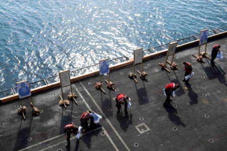 USS HARRY S. TRUMAN (CVN 75) 131103-N-CC806-088 (10685827173)
