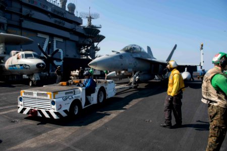USS Harry S. Truman (CVN 75) 131129-N-CC806-028 (11128987033)