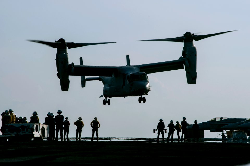 USS HARRY S. TRUMAN (CVN 75) 131123-N-ZG705-239 (11023511364)