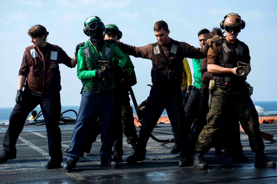 USS HARRY S. TRUMAN (CVN 75) 131115-N-CC806-058 (10882732864)