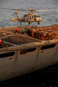 USS HARRY S. TRUMAN (CVN 75) 131106-N-GR168-095 (10720402683)