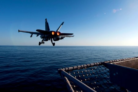 USS HARRY S. TRUMAN (CVN 75) 131203-N-ZG705-151 (11202286216)