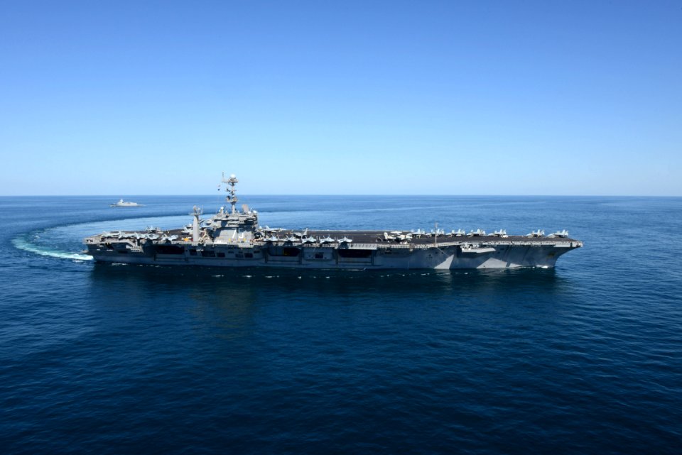 USS HARRY S. TRUMAN (CVN 75) 131111-N-MV682-150 (10835365873)