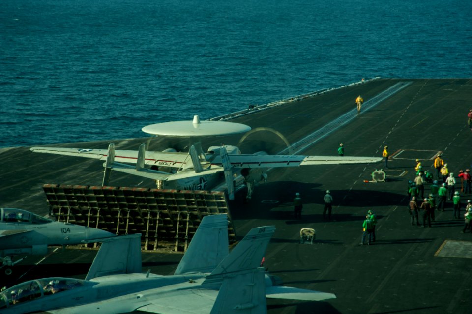 USS HARRY S. TRUMAN (CVN 75) 131125-N-RY581-032 (11061960674)