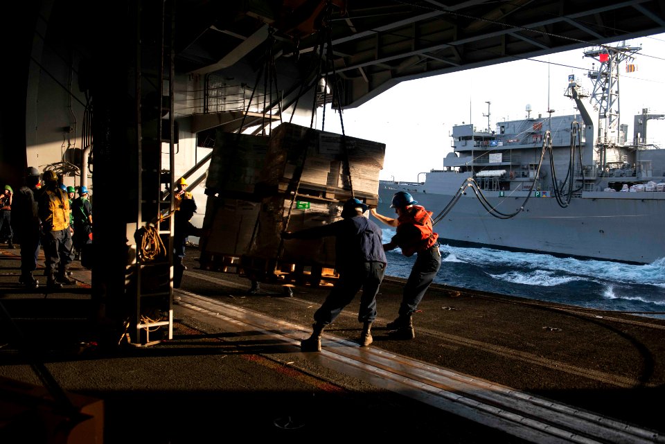 USS HARRY S. TRUMAN (CVN 75) 131127-N-CC806-019 (11097389124)