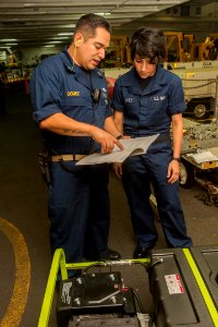 USS HARRY S. TRUMAN (CVN 75) 131210-N-CE241-025 (11321232574)