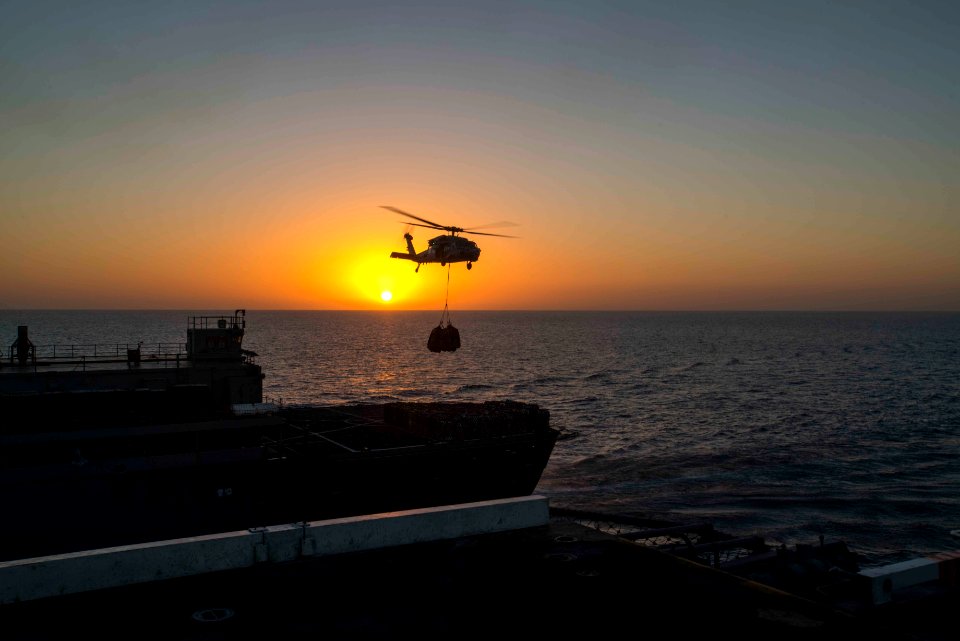 USS HARRY S. TRUMAN (CVN 75) 131204-N-GR168-008 (11217292573)