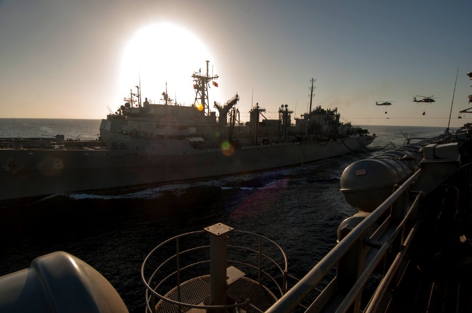 USS HARRY S. TRUMAN (CVN 75) 131204-N-RY581-221 (11217285333)