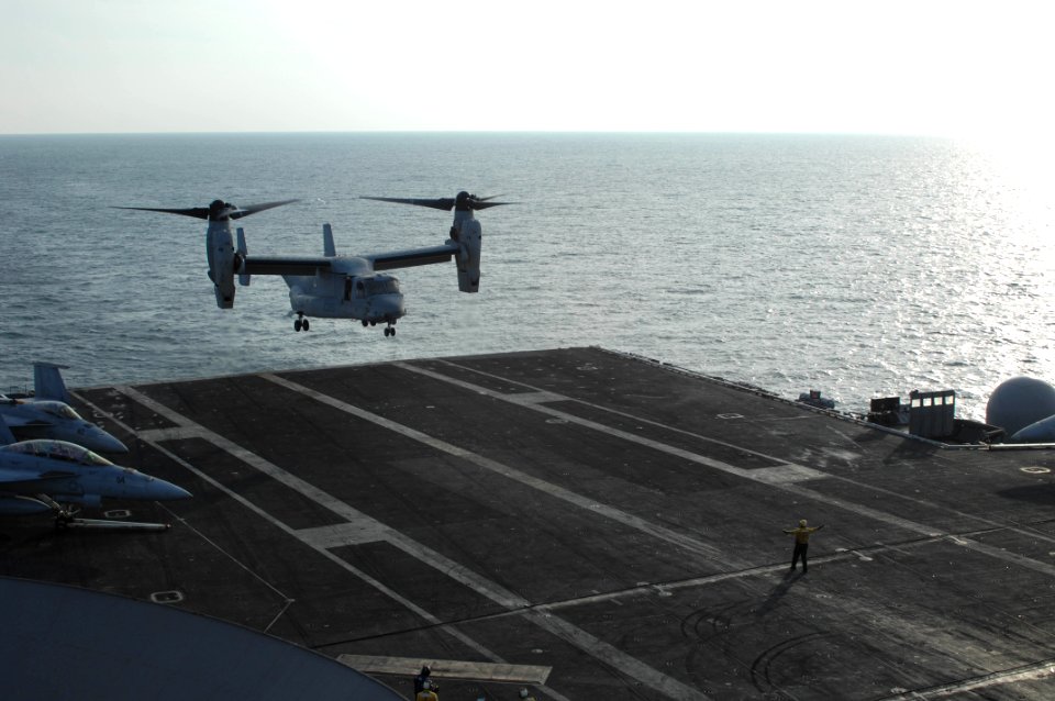 USS HARRY S. TRUMAN (CVN 75) 131123-N-ZN848-073 (11023503014)