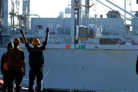 USS HARRY S. TRUMAN (CVN 75) 131211-N-ZN848-025 (11334312876)