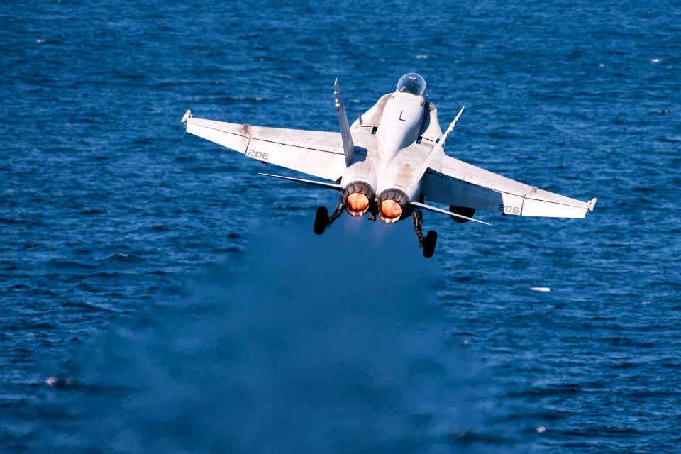 USS HARRY S. TRUMAN (CVN 75) 131125-N-ZG705-034 (11062001143)